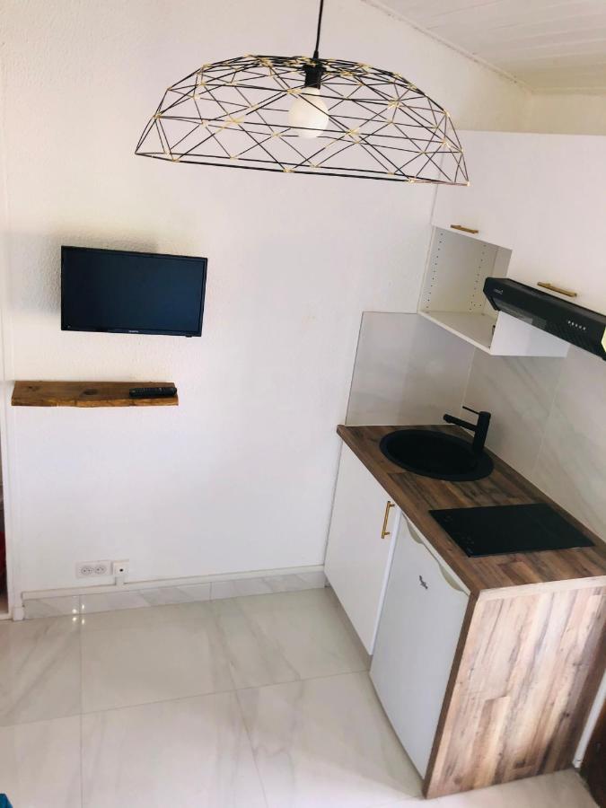 Joli Studio Maisonnette A 100M De La Plage Портисио Екстериор снимка